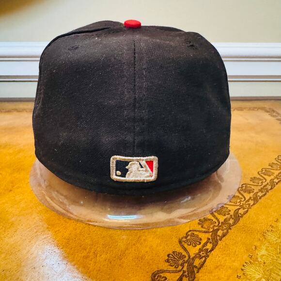 MLB Cincinnati Reds 7 1/8 New Era 59Fifty Fitted Baseball Authentic Hat Cap - Picture 6 of 11